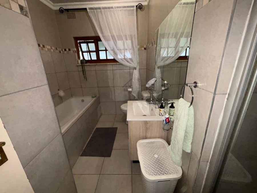 4 Bedroom Property for Sale in Protea Park North West